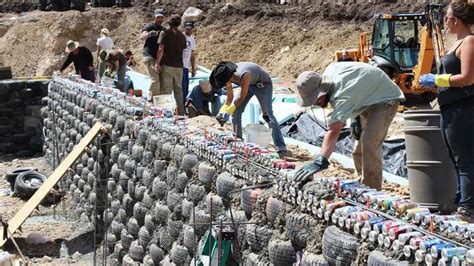 earthship 地球船 .